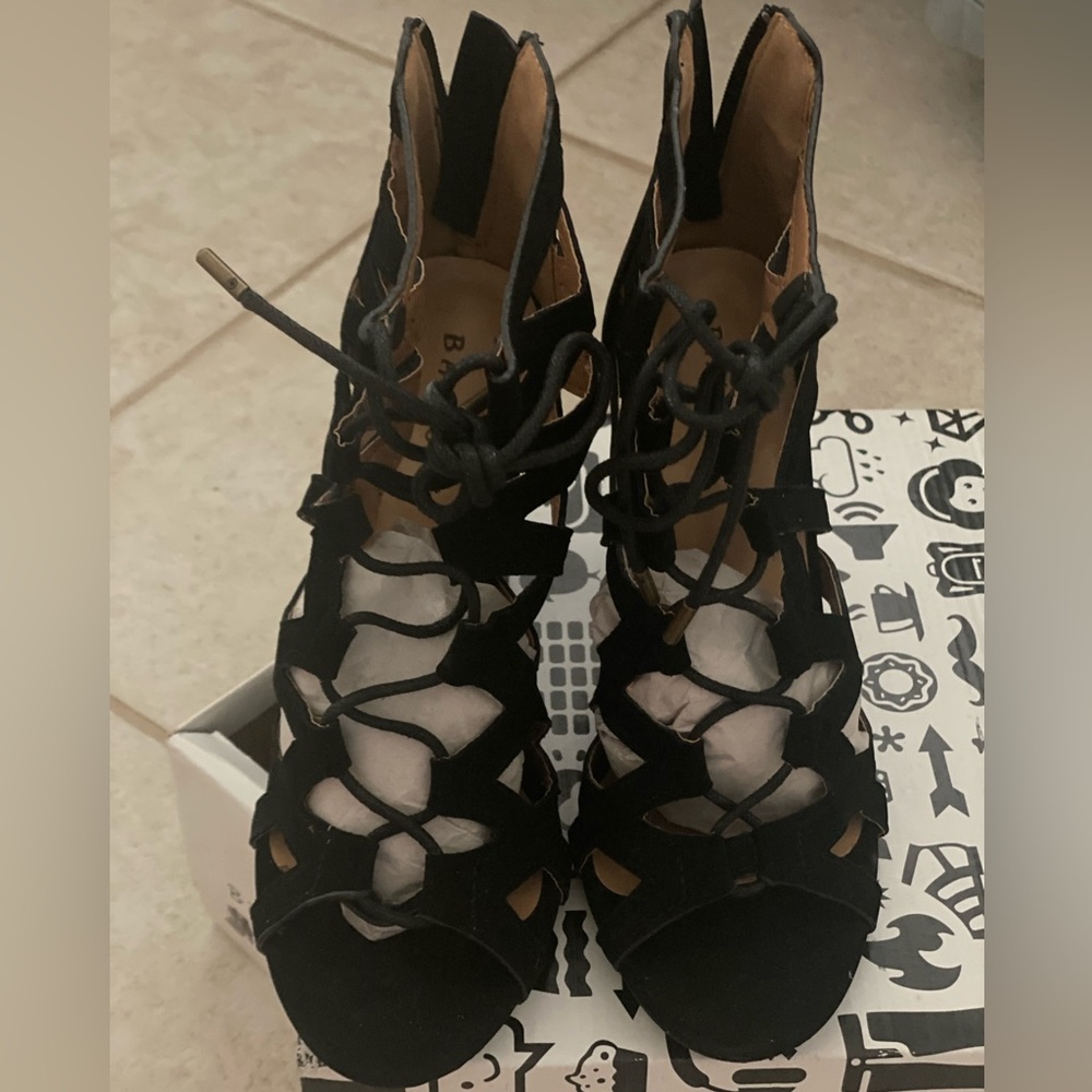 Black gladiator lace up high heel shoes size 8